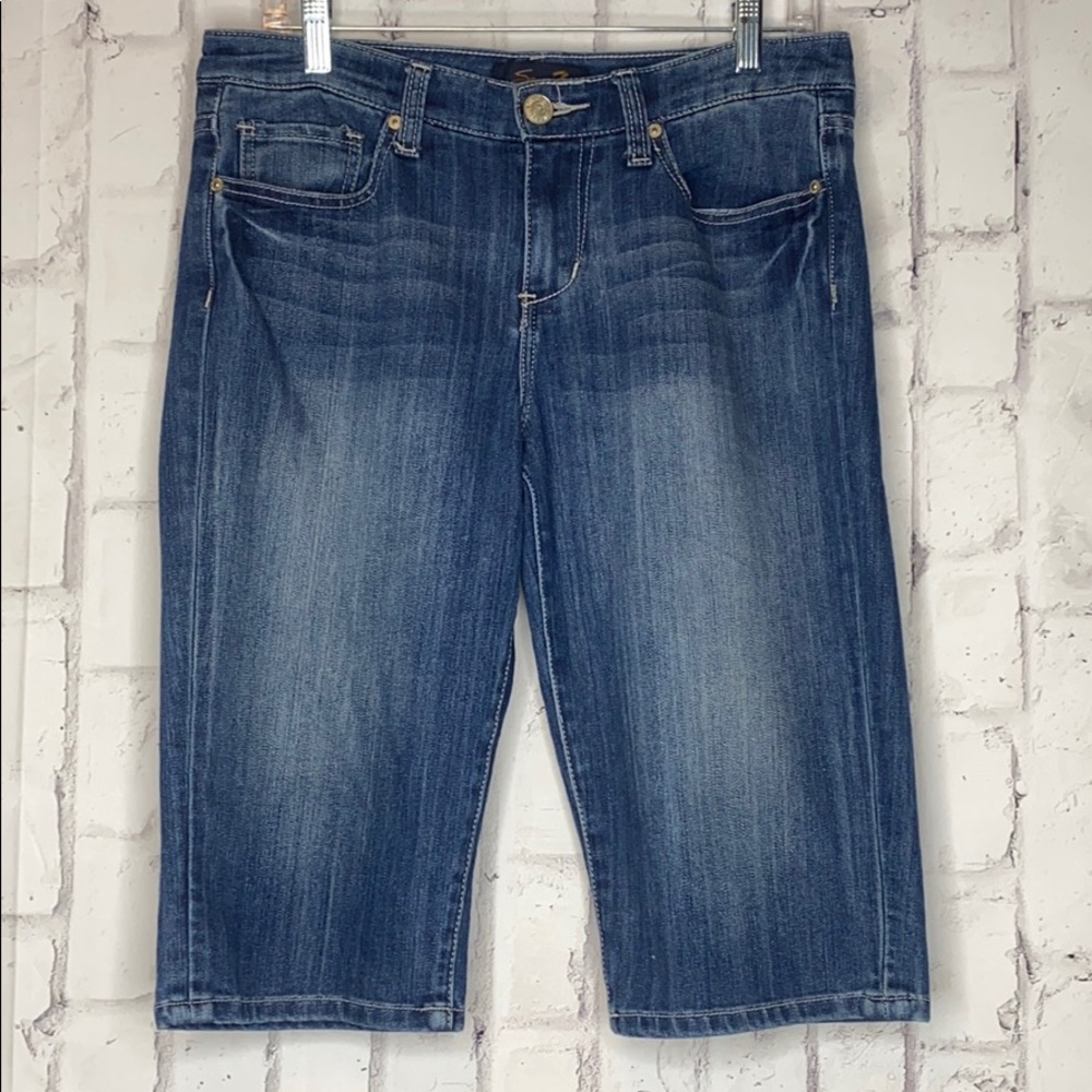 Seven Capris
